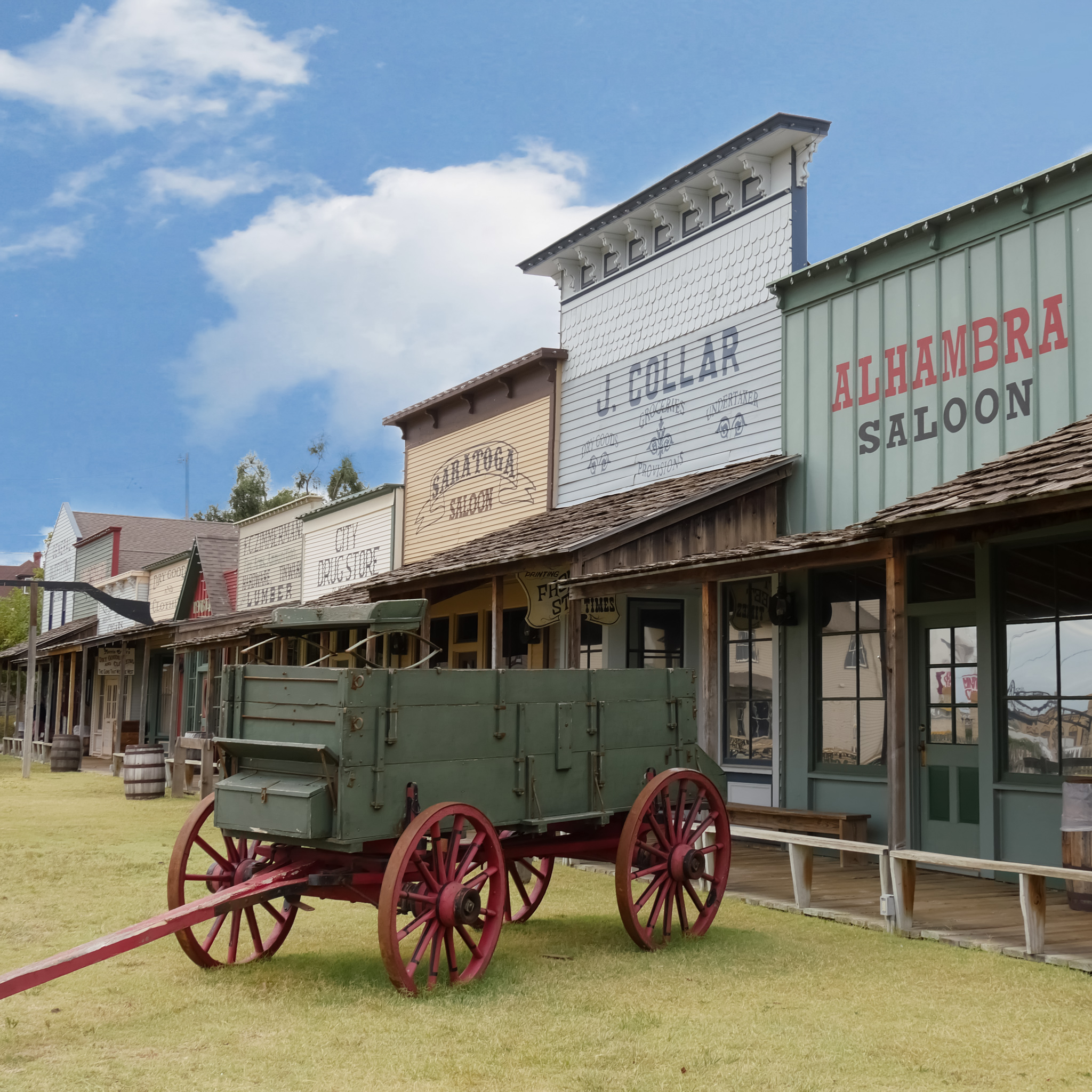 Fans of Westerns will love Dodge City, which proudly celebrates its  connection to the Wild West, from its herds of longhorns to its gunfights  on the old main street.