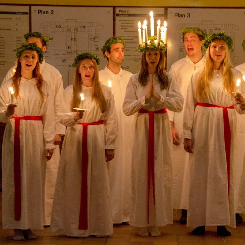 A choir singing on St. Lucia Day.