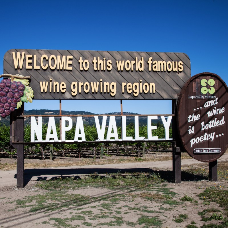 A sign at the entrance to Napa Valley in California.