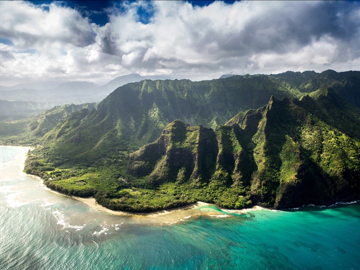 Why Hawaii Just Banned 80 Of Sunscreen TravelAwaits