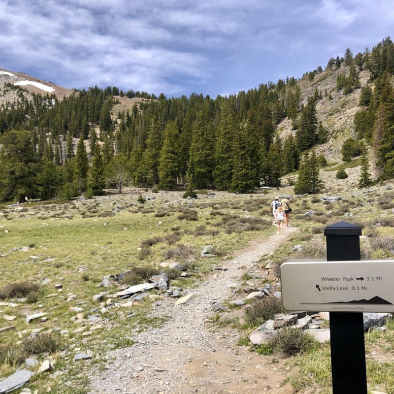 Hikers on the Alpine Lakes Loop Trail in Great Basin National Park.