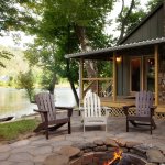 The beautiful Airbnb cabin on an island in New River Gorge.