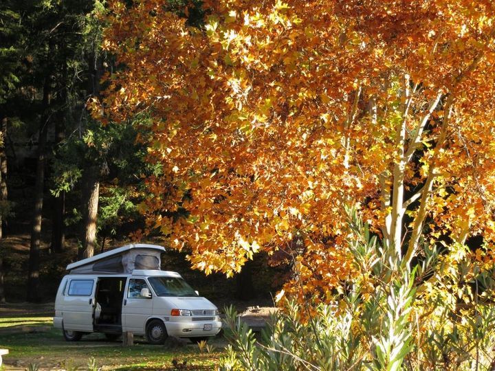 Van travel in autumn.