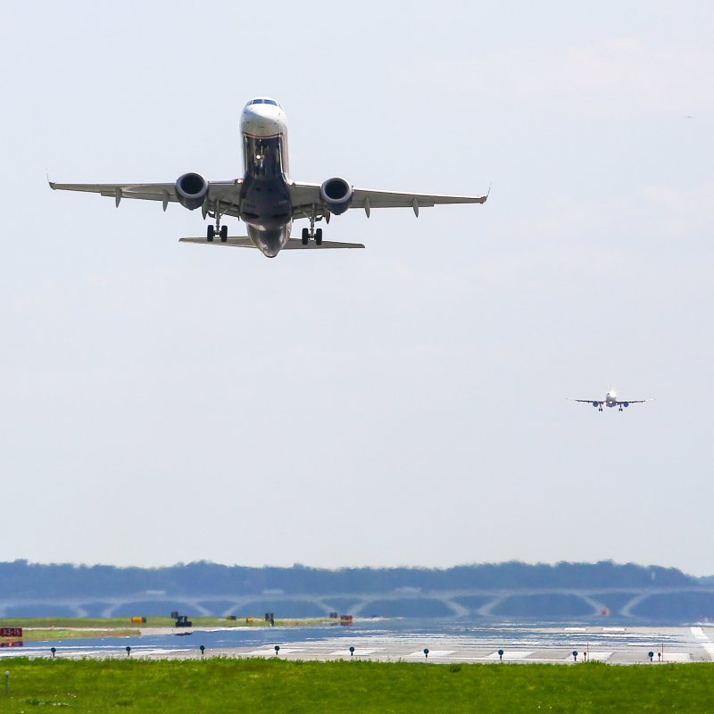 View of planes taking off and landing from Gravelly Point Park in Washington, D.C.