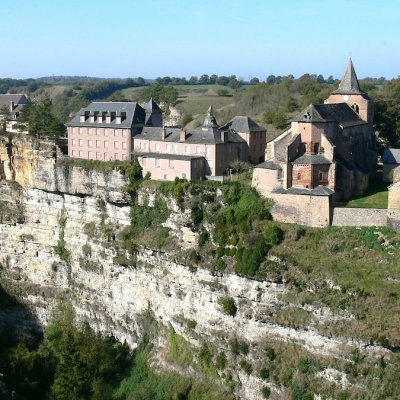 Village of Bozouls near a cliff.