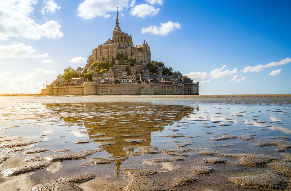 see-mont-saint-michel-become-an-island-at-high-tide-travelawaits