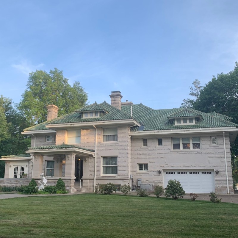 The McNeil Stone Mansion is a luxurious B&B in Oskaloosa.