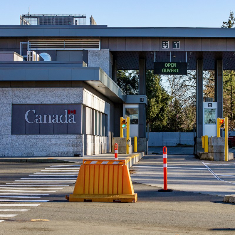 Canadian border crossing