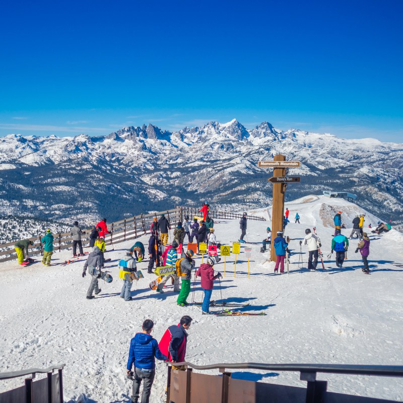 Skiers and snowboarders at Mammoth Mountain