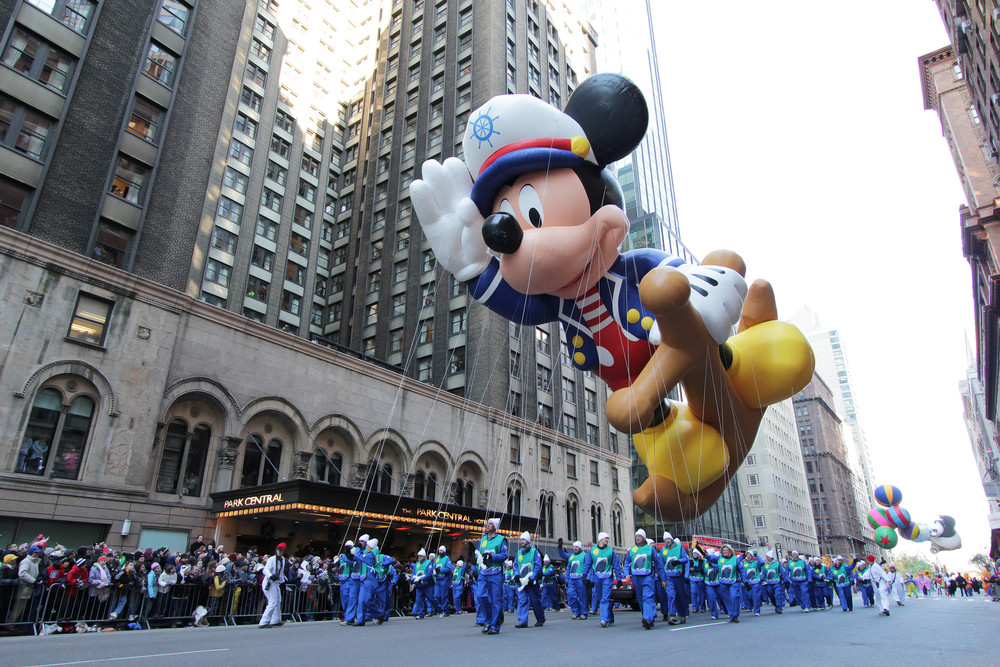 What Hotel Can You See The Macy's Day Parade From 14 Tips For First-Timers Visiting The Macy's Day Parade | TravelAwaits