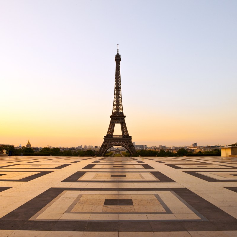 A view of the Eiffel Tower from the Trocadero at sunrise