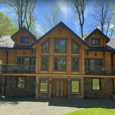 Front of Poconos vacation home rental