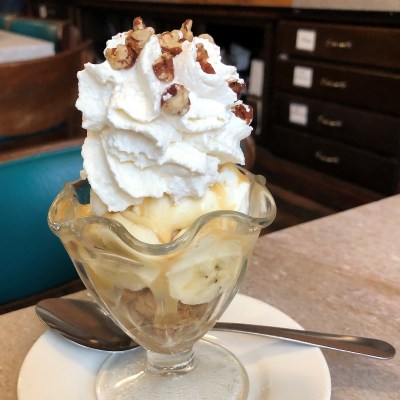 Nana's Pudding sundae at The Phoenix Pharmacy and Fountain