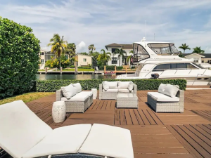 Coral Gables waterfront vacation home