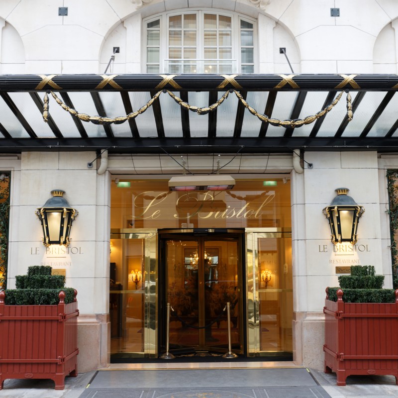 Located on the prestigious Rue du Faubourg Saint-Honore, Hotel Le Bristol is at the heart of Paris fashion and arts district.