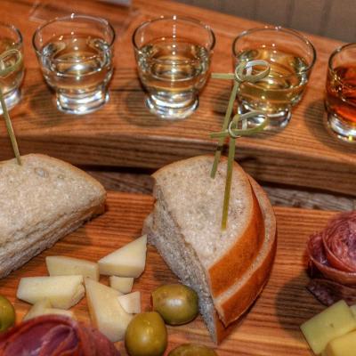 Mead flight and food