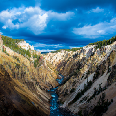 Yellowstone Canyon at Yellowstone National Park