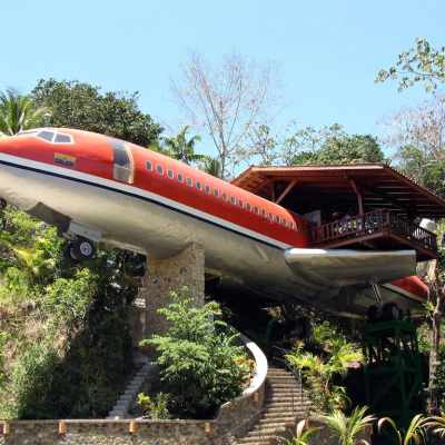 exterior view of 727 vrbo in Costa Rica