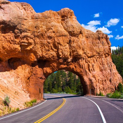 An arch over the road near Bryce Canyon National Park