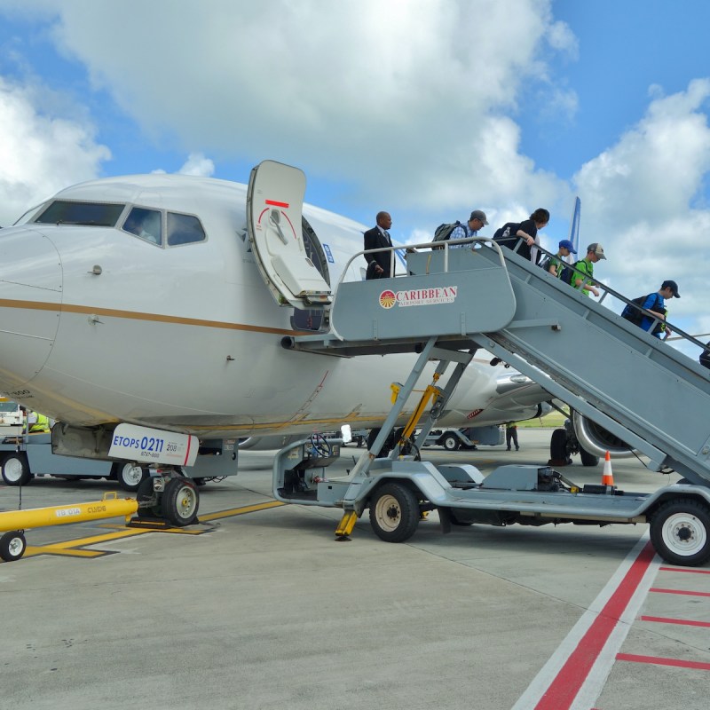 deplaning a Boeing 737