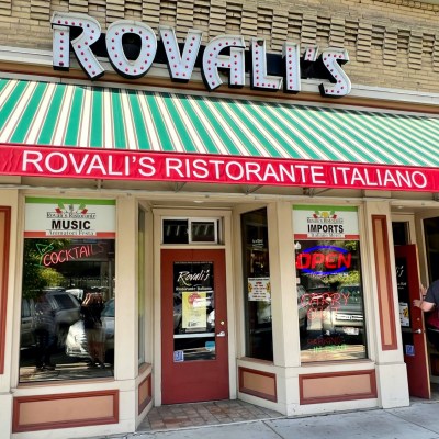 Exterior of Ravoli's Ristorante Italiano in Ogden, Utah.