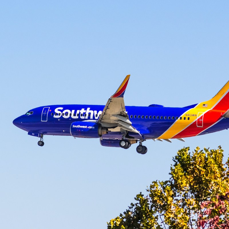 Southwest Airlines aircraft approaching Norman Y. Mineta San Jose International Airport