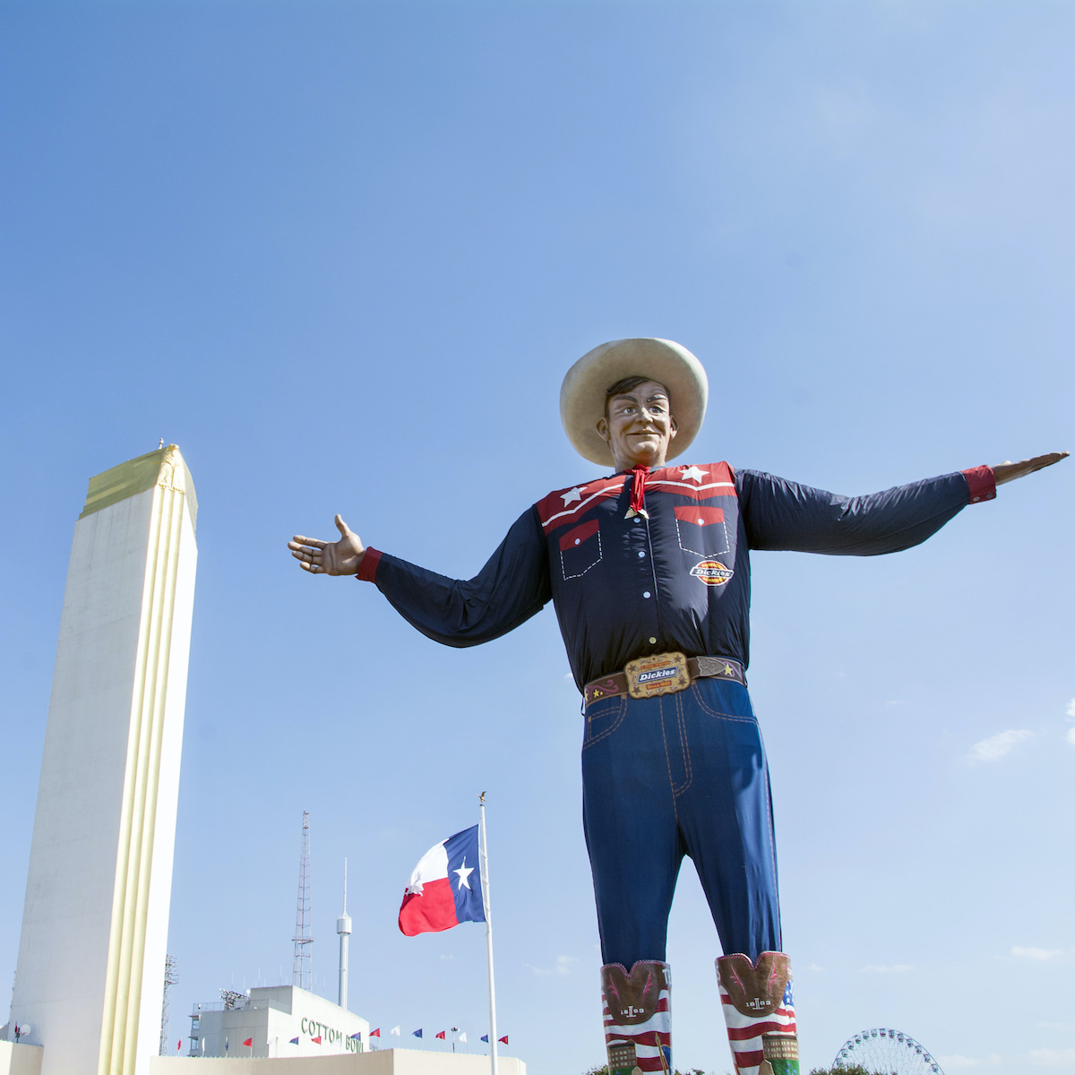 Big Tex in front of the Tower Building at the Texas State Fair