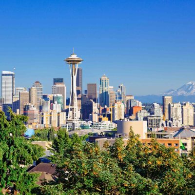 Seattle skyline and Mt Rainier on a clear day