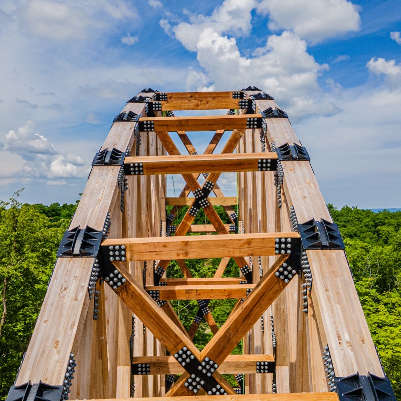 East Tower Skybridge braces