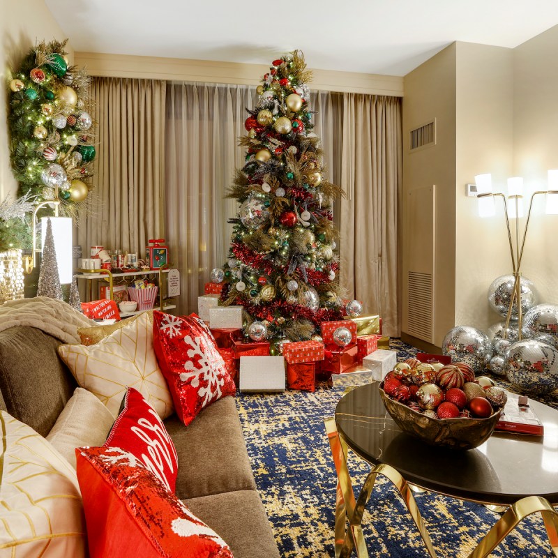 Hilton Las Vegas at Resorts World decked out in holiday décor