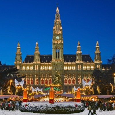 Christmas market at the Vienna Rathaus