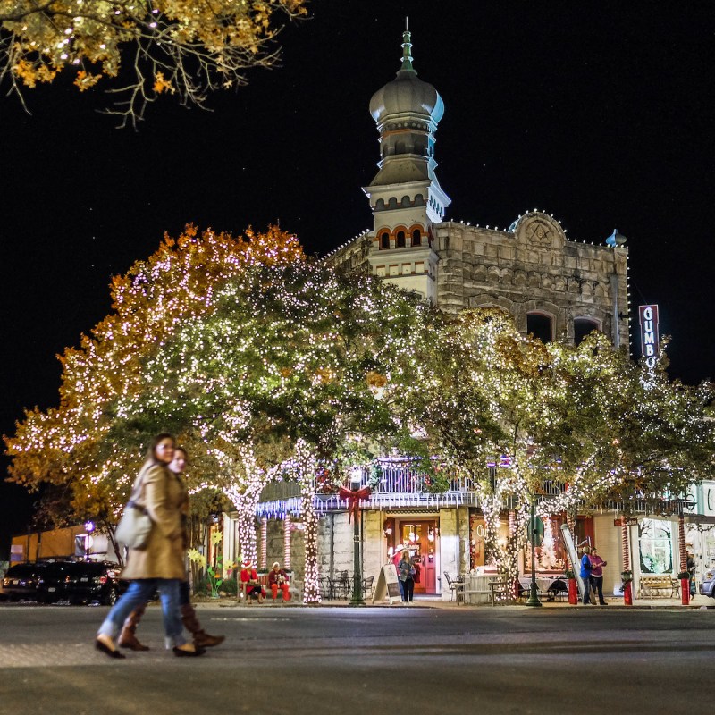 Christmas lights in the Georgetown, Texas, town square.