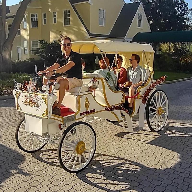 Horseless carriage ride run in Mount Dora