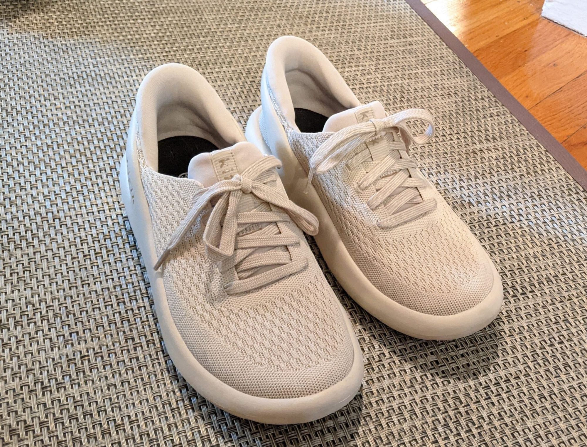 comfortable shoes for walking and standing