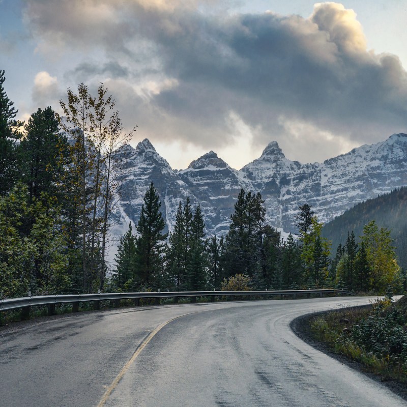 Lake Moraine Road, Banff National Park, Alberta, Canada