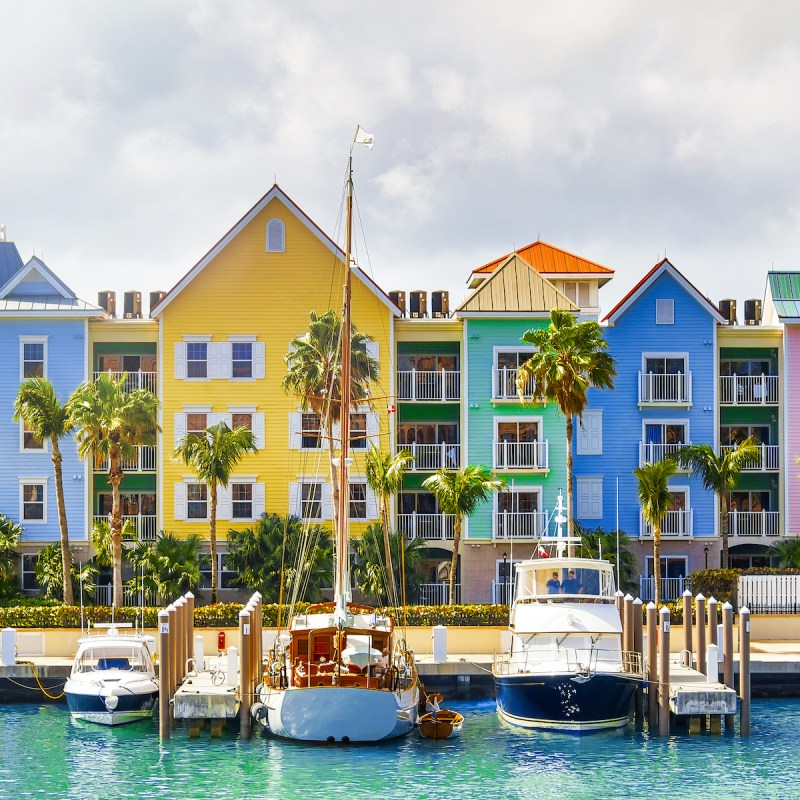 The colorful homes on the Nassau coastline