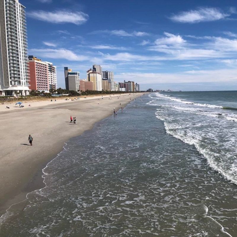 Looking north on Myrtle Beach from Pier 14