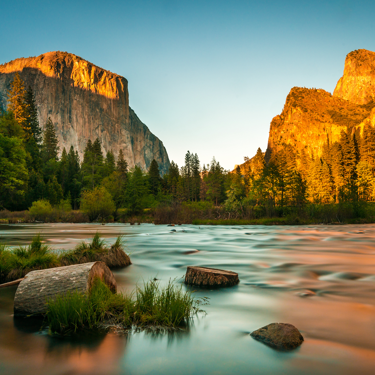 Yosemite Valley sunset view