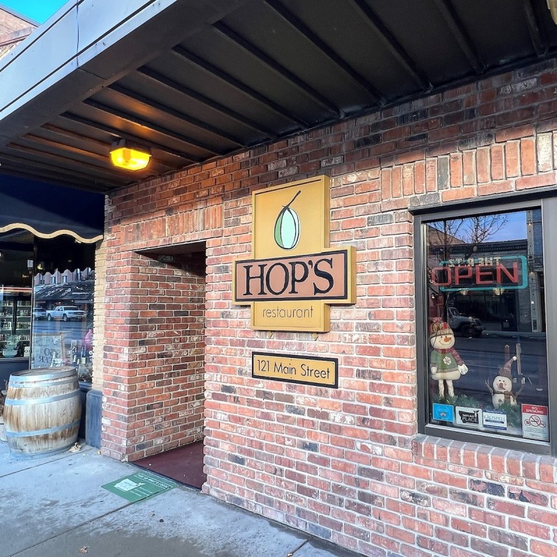 Hop's Downtown Grill in Kalispell, Montana