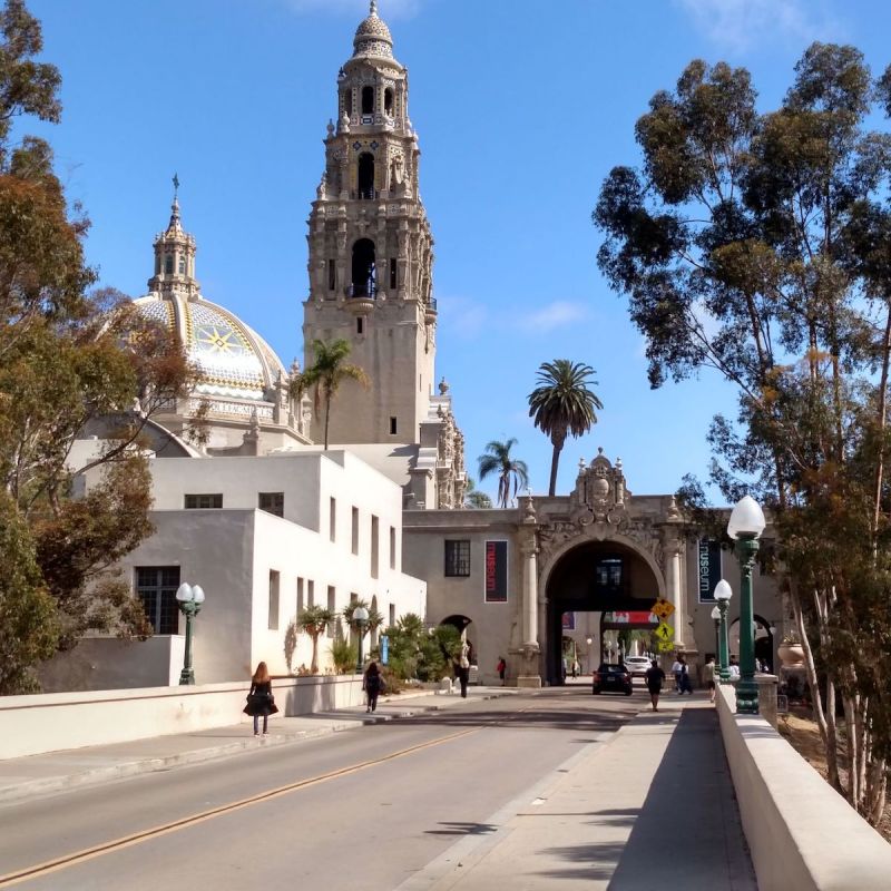 Entrance to Balboa Park from Cabrillo Bridge