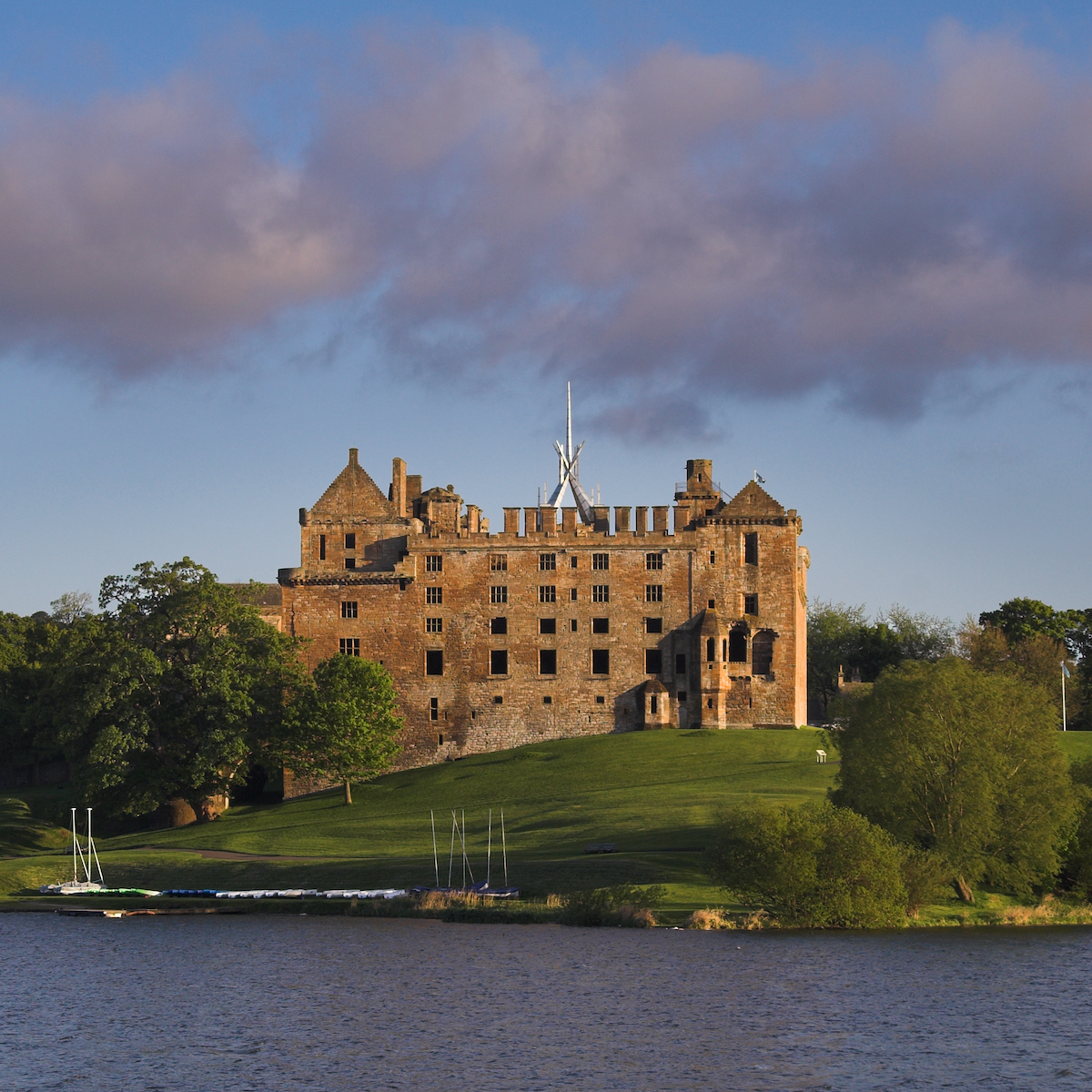 Linlithgow Palace, the birthplace of Mary Queen of Scots