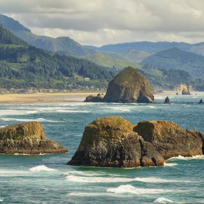 Cannon Beach and the iconic Haystock Rock