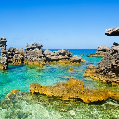 Tobacco Bay rock formations in Bermuda