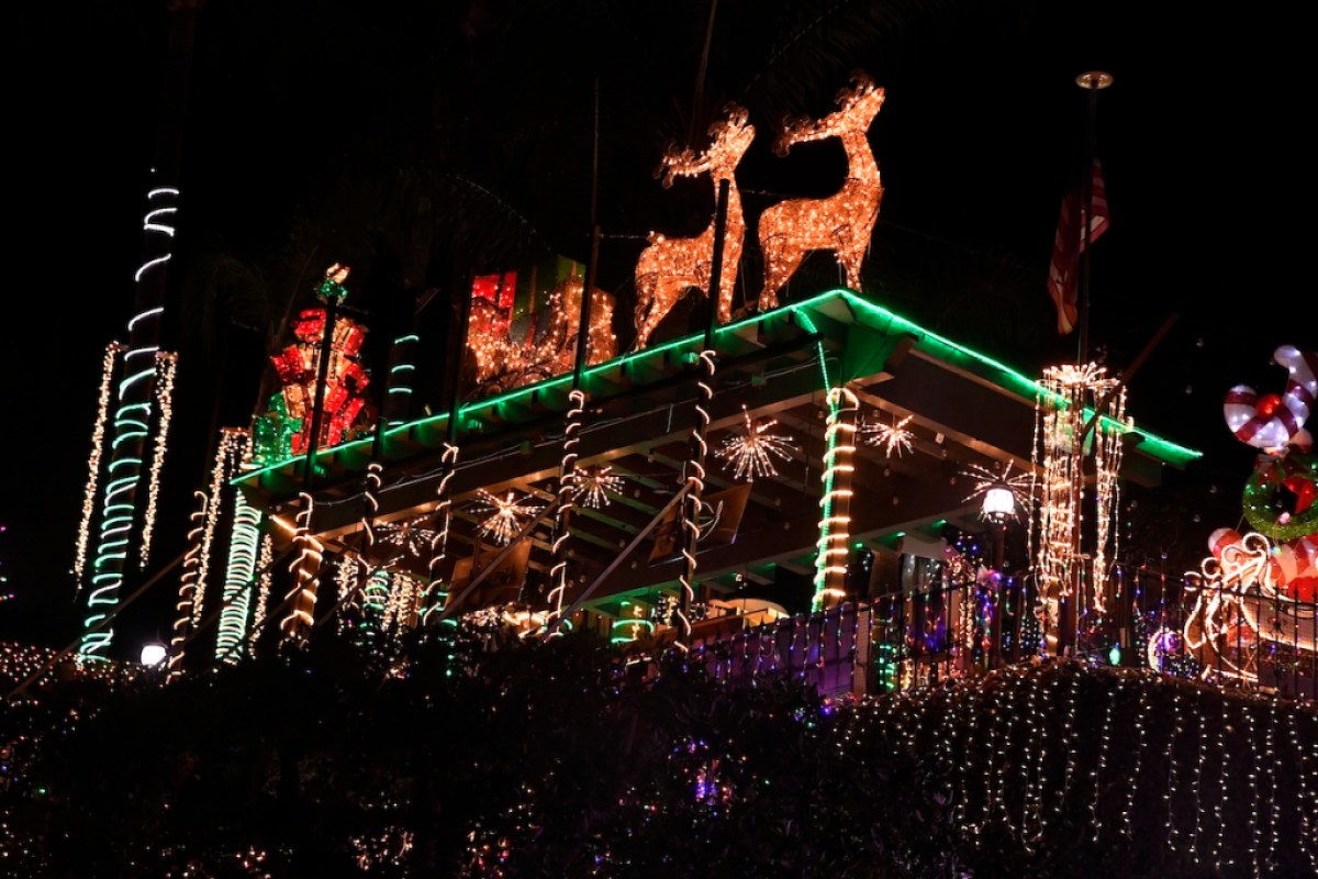Upper Hastings Ranch Holiday Light Up