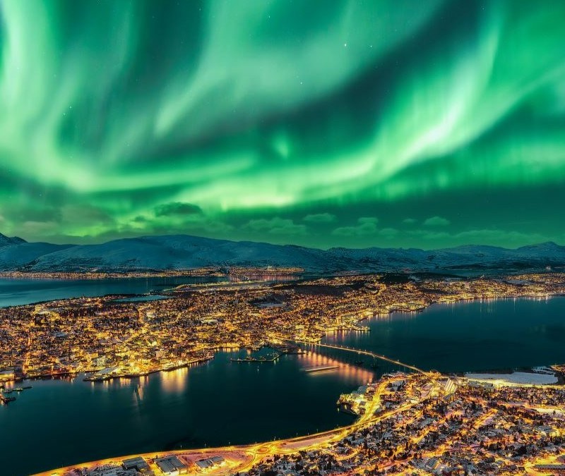 Northern Lights Over Norway: Avoiding Seasonal Affective Disorder While Traveling