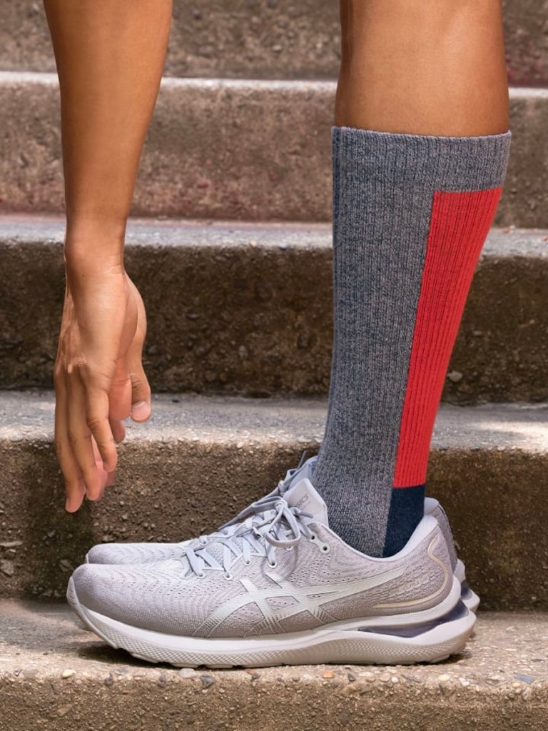 Bombas Compression Socks The Perfect Fit For Your Next Flight
