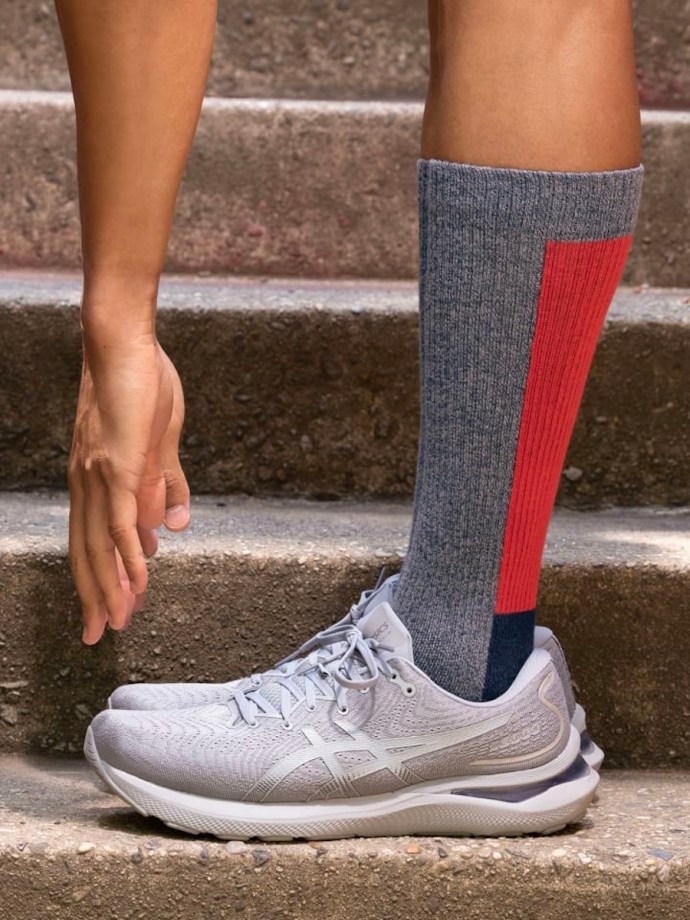 Bombas Compression Socks The Perfect Fit For Your Next Flight
