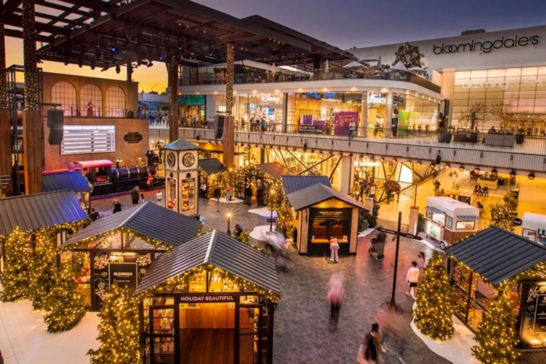 The Best Christmas Lights And Events In Los Angeles TravelAwaits