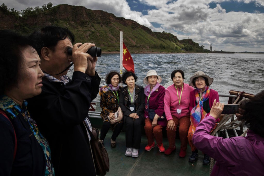 forbidden-peak-into-north-korea