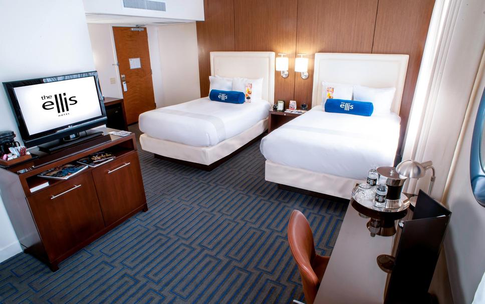 Ellis Hotel